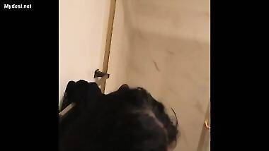 mature desi mom bathing record by mms