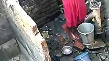 Baif Xxx Video - Next Door Hot Girl Taking Bath xxx indian film