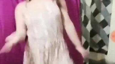 Desi cute girl dance