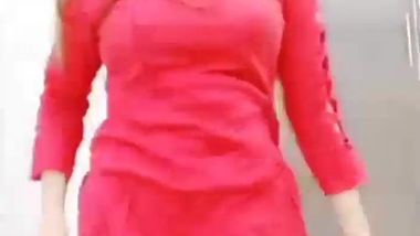 Hot Pakistani Xxx Girl Reveals Her Juicy Desi Body Dancing For Cam xxx  indian film