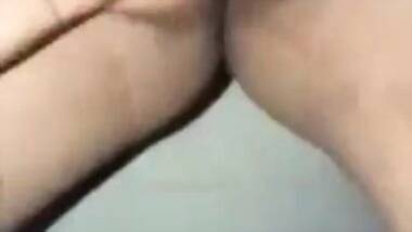 Tamil Teen pissing video has just arrived here for you