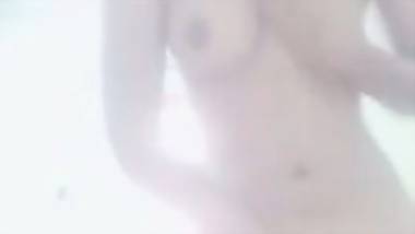 Sasiya Telugu hot slut girl naked solo video