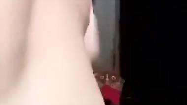 Big ass desi nude milf enjoys exposing her body