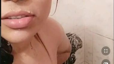 Lndanporn - Naughty Desi Girl Uploads A New Xxx Video On A Social Network xxx indian  film