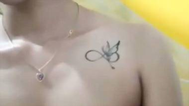 Lankan college teacher nude on video call MMS
